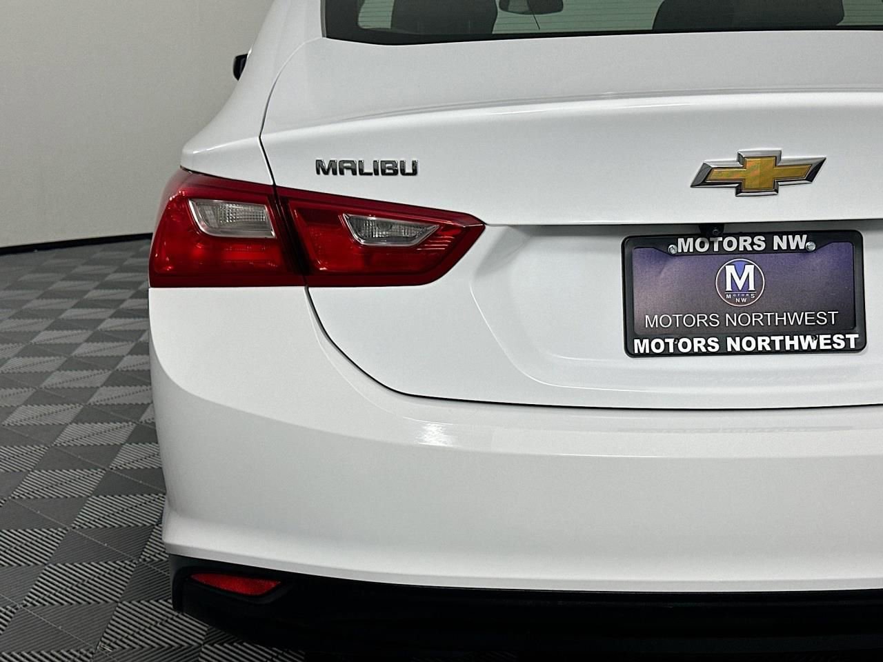2023 Chevrolet Malibu 1LT - Photo 11