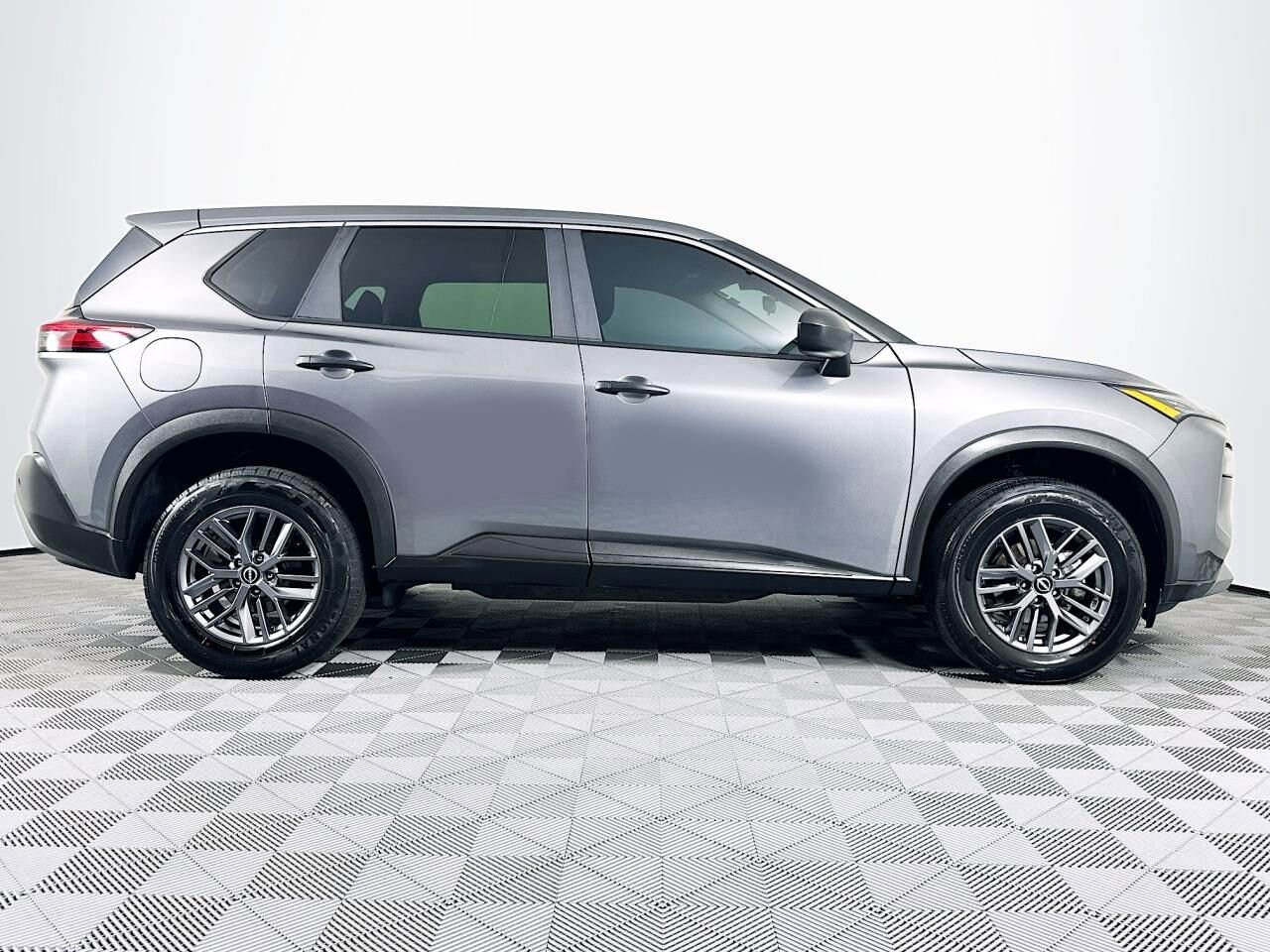 2023 Nissan Rogue S - Photo 26