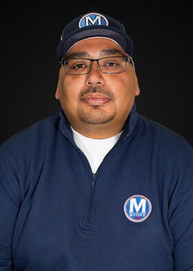 Staff member Luis Diaz from ID_1987ec