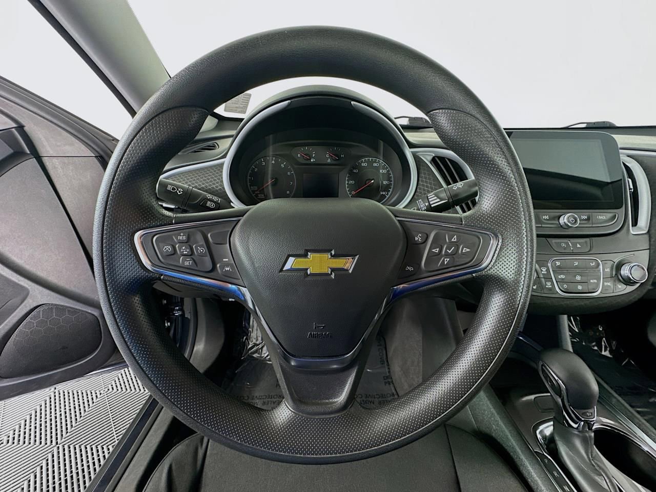2023 Chevrolet Malibu 1LT - Photo 33