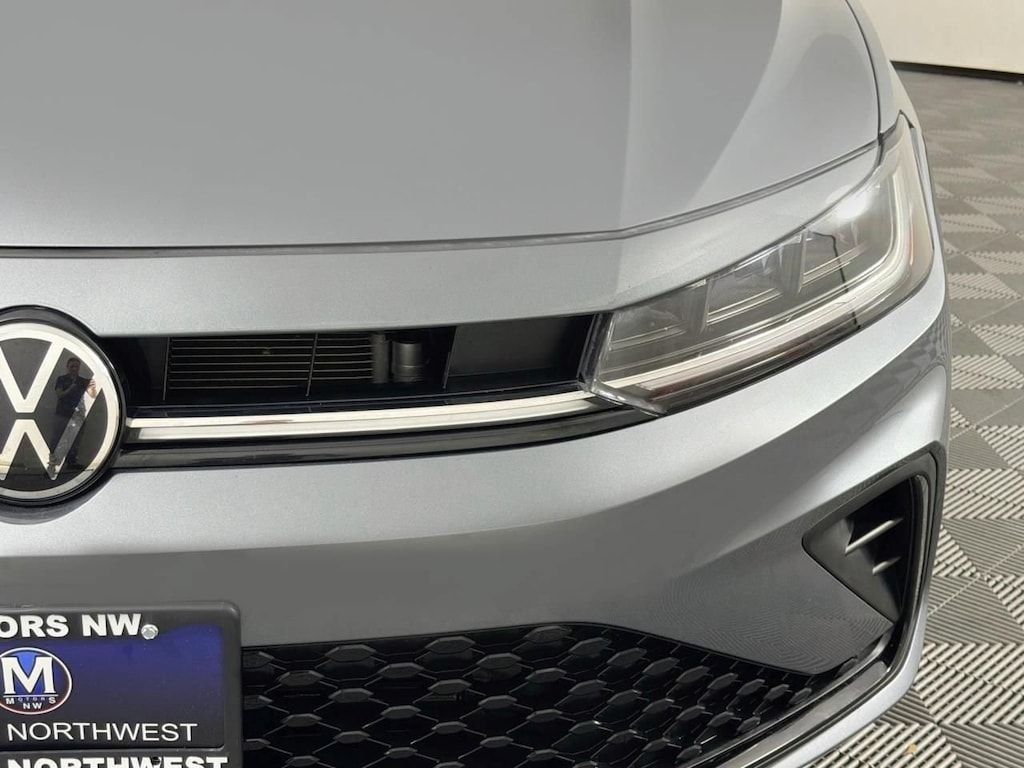 Used 2025 Volkswagen Jetta 1.5T Sport Sedan