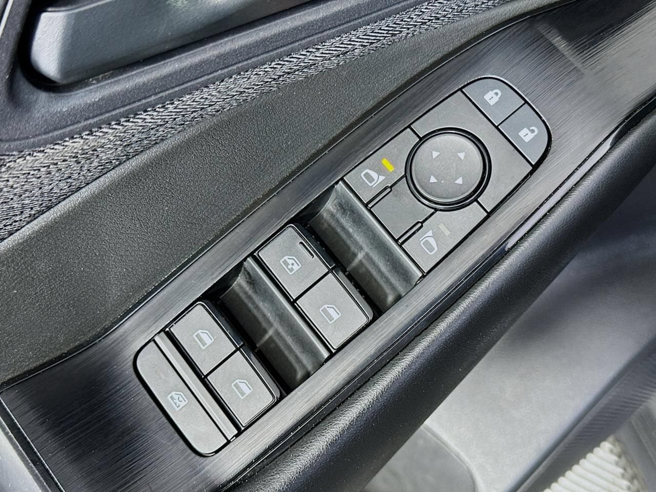 2023 Nissan Rogue S - Photo 20