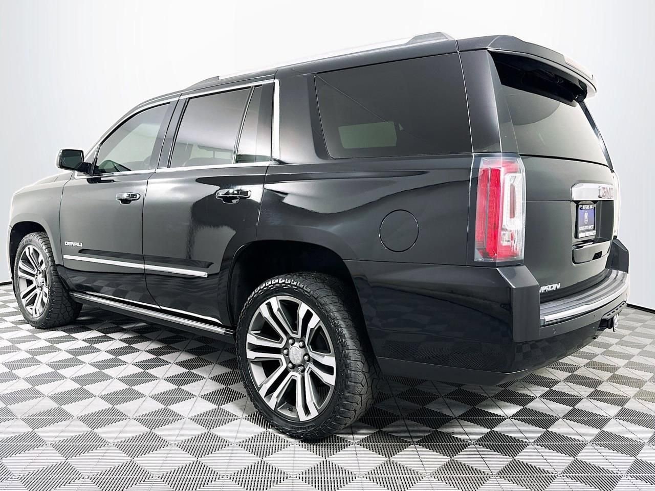 2019 GMC Yukon Denali - Photo 8