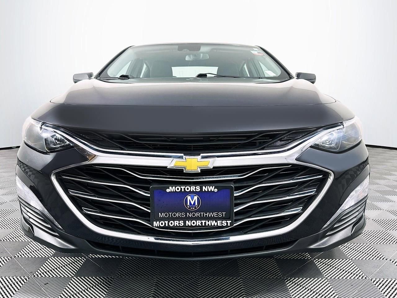 2023 Chevrolet Malibu 1LT - Photo 2