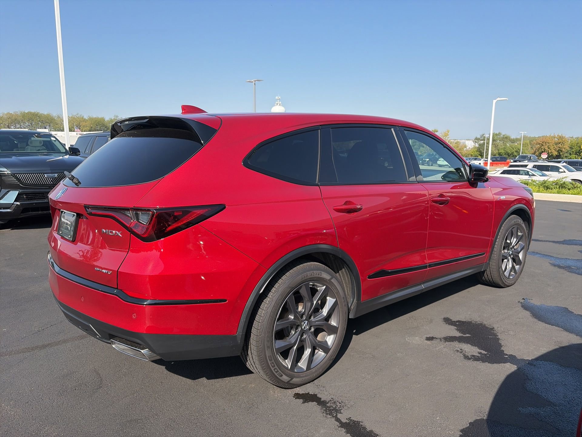 2022 Acura MDX A-Spec SH-AWD photo 3