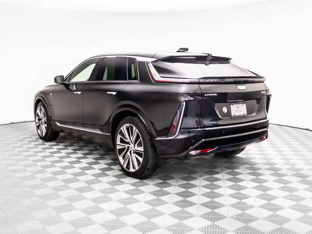 Certified 2024 CADILLAC LYRIQ Luxury 3 SUV