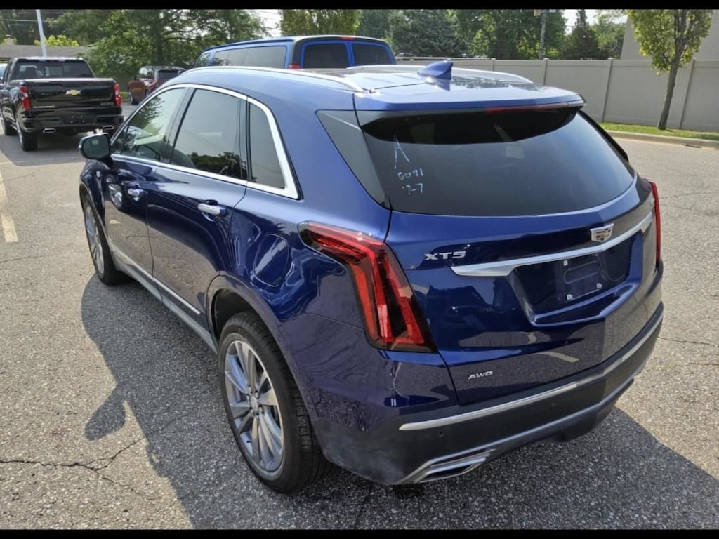 Certified 2026 CADILLAC XT5 Premium Luxury SUV