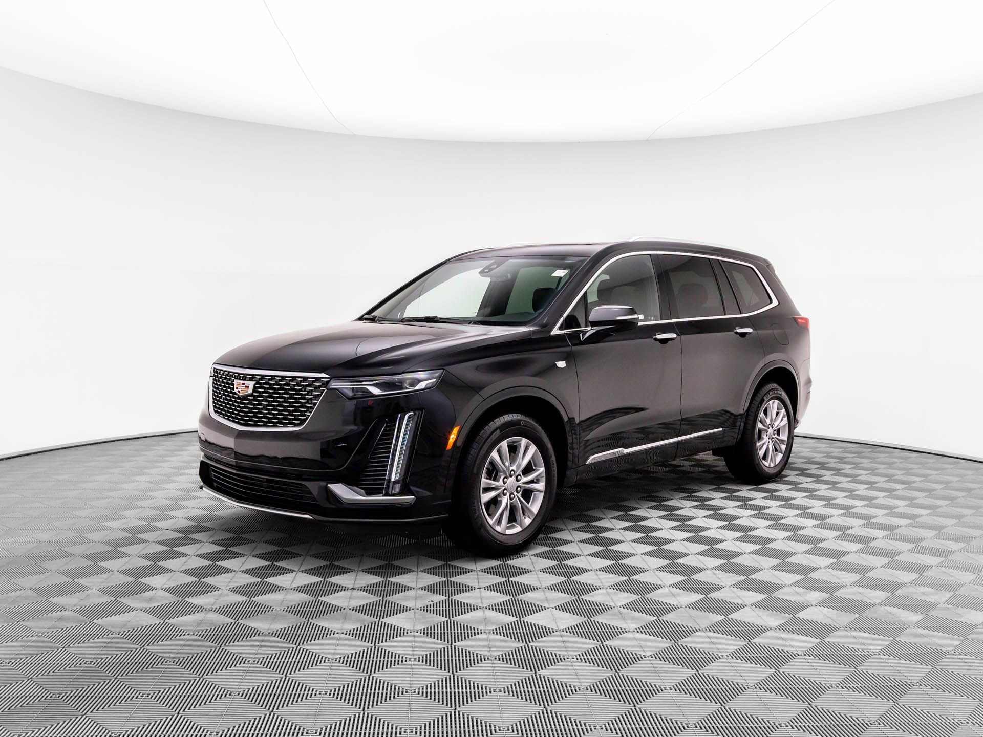 Used 2024 Cadillac XT6 Luxury with VIN 1GYKPBR45RZ736294 for sale in Barrington, IL