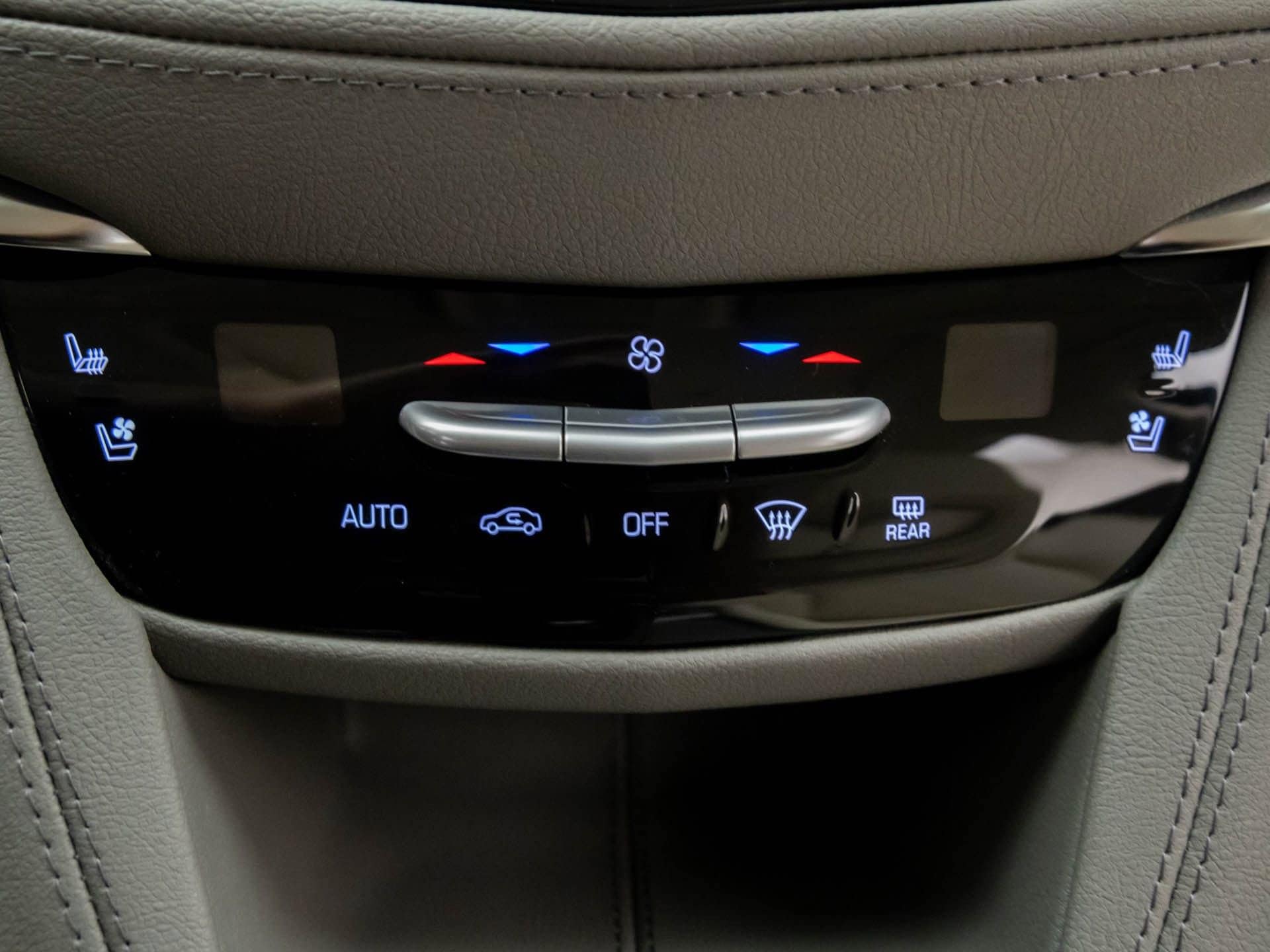 2026 Cadillac XT5 Premium Luxury - Photo 23