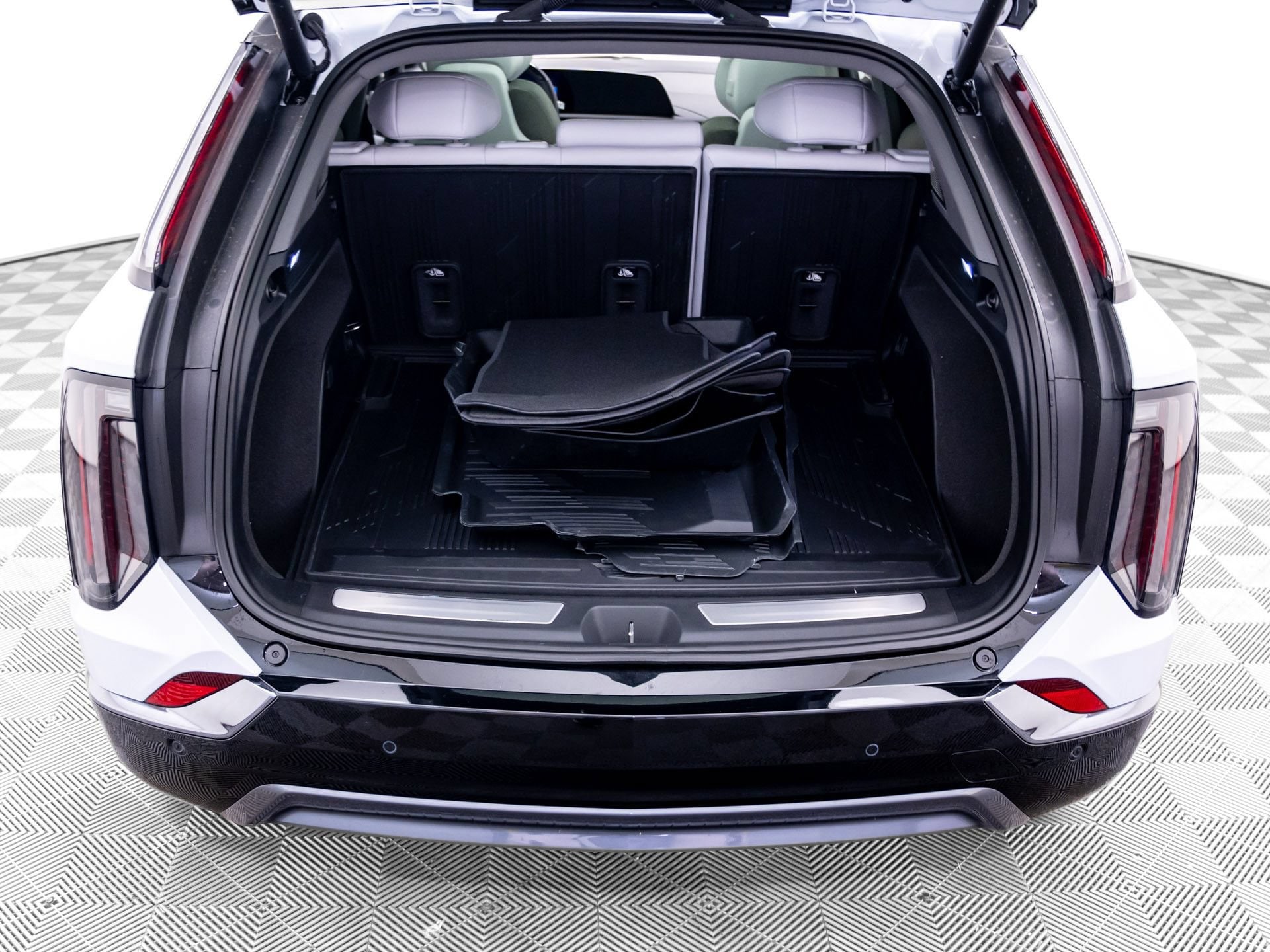 2027 Cadillac OPTIQ Sport - Photo 31