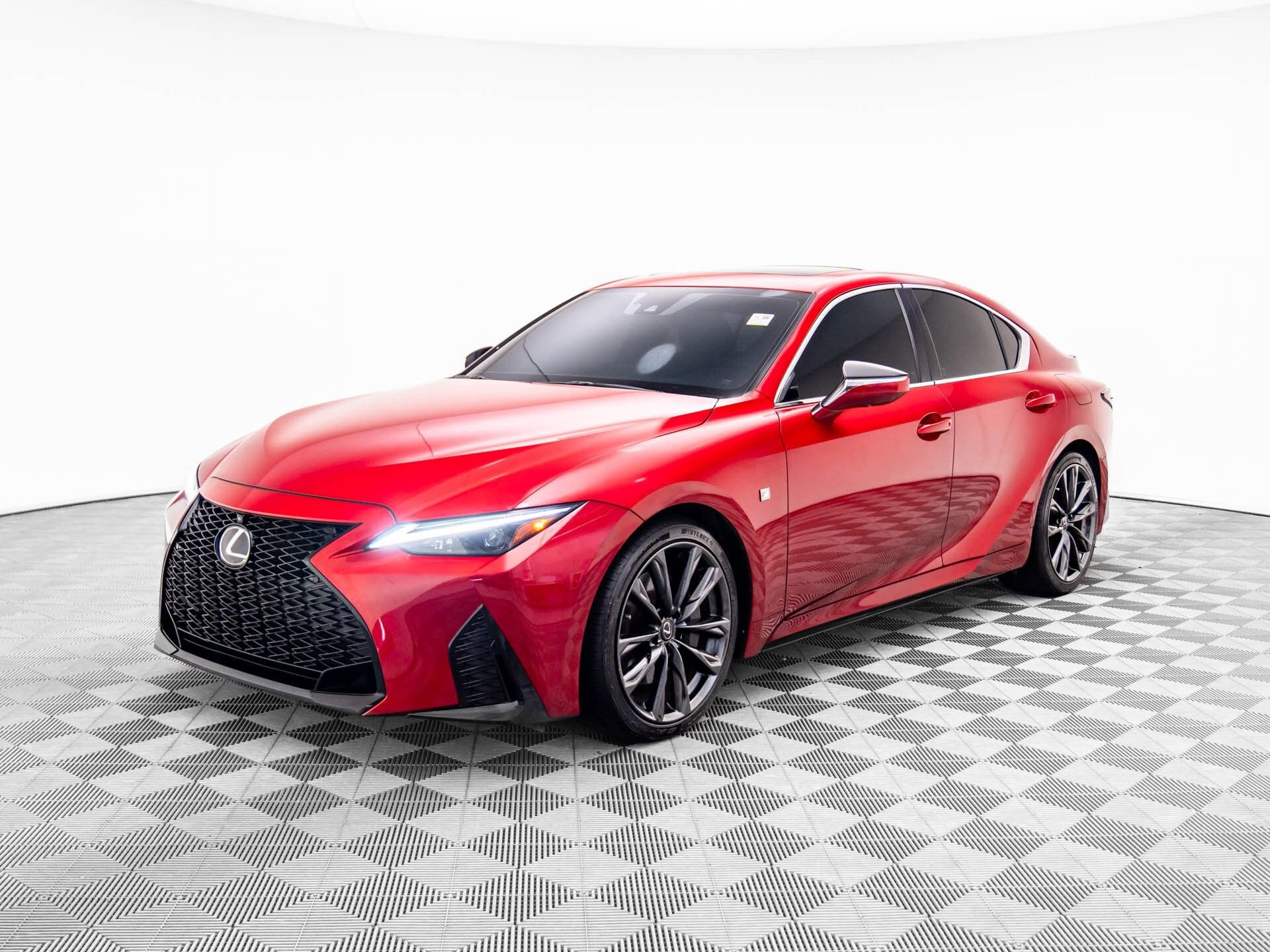 2023 Lexus IS 350 F SPORT photo 3
