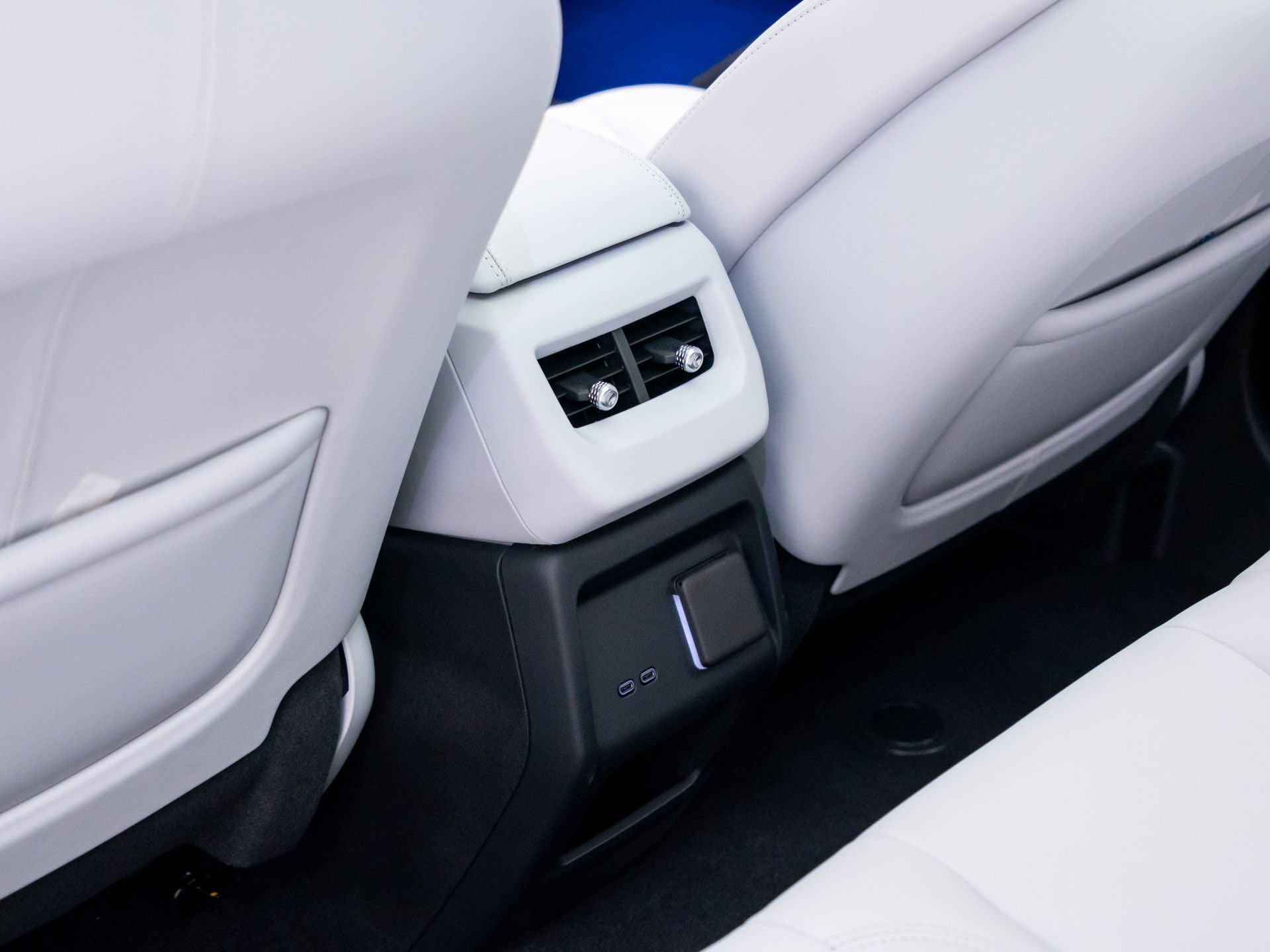 2027 Cadillac OPTIQ Sport - Photo 20
