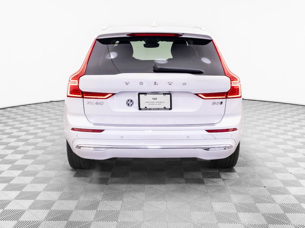 Used 2023 Volvo XC60 Plus Bright Theme