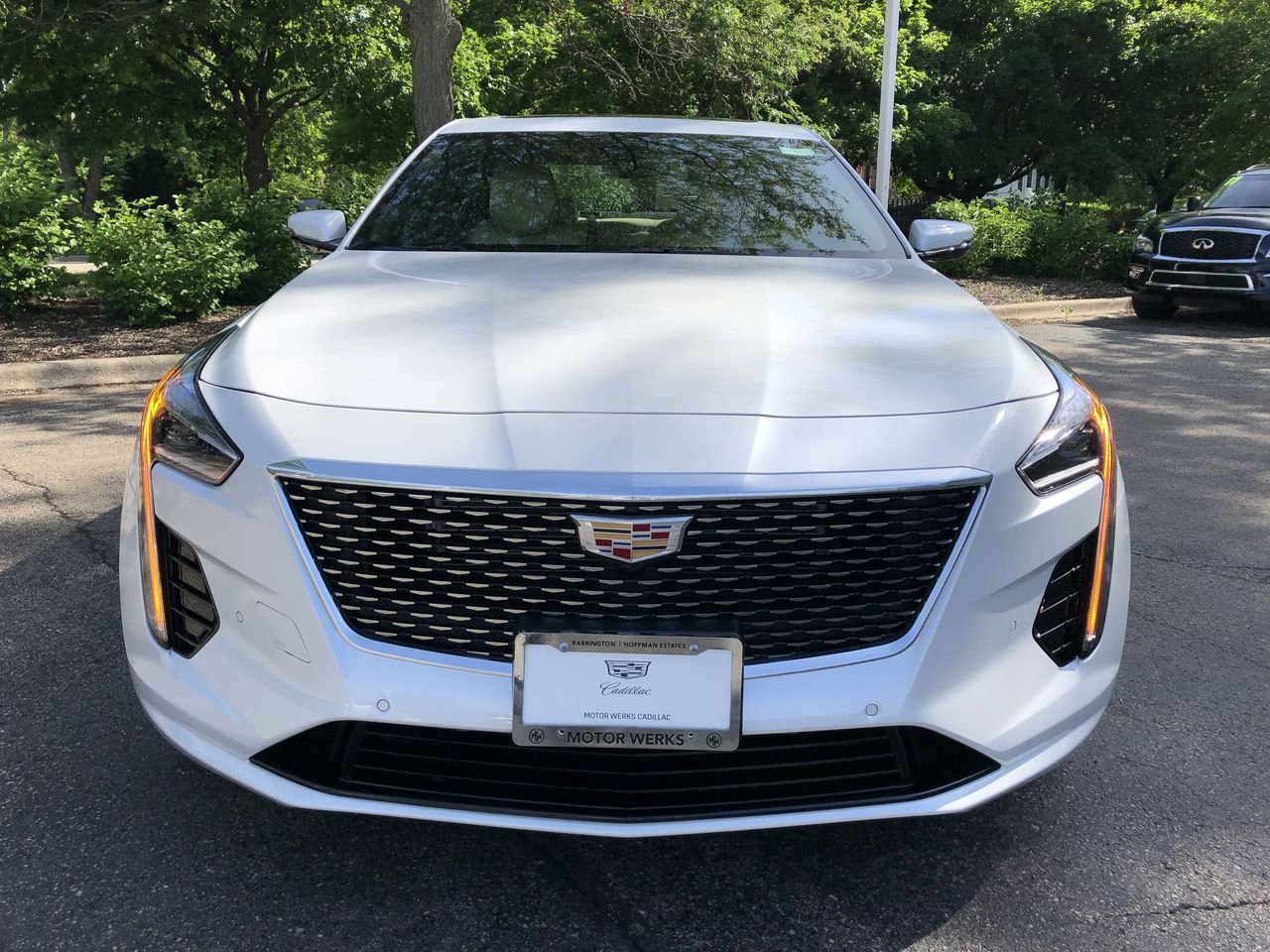 2019 Cadillac CT6 Luxury photo 2