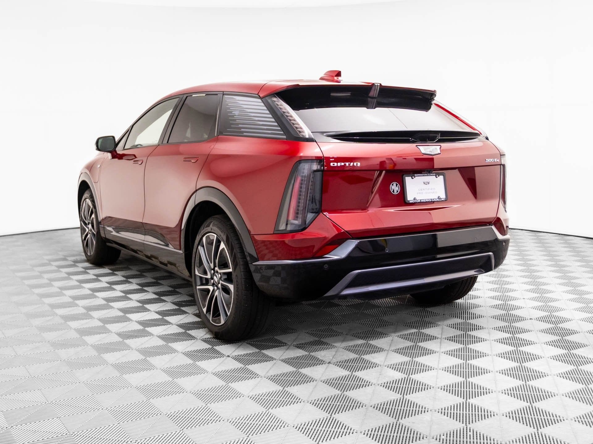 Certified 2025 Cadillac OPTIQ Sport 2 with VIN 3GYK3GMR2SS138632 for sale in Barrington, IL