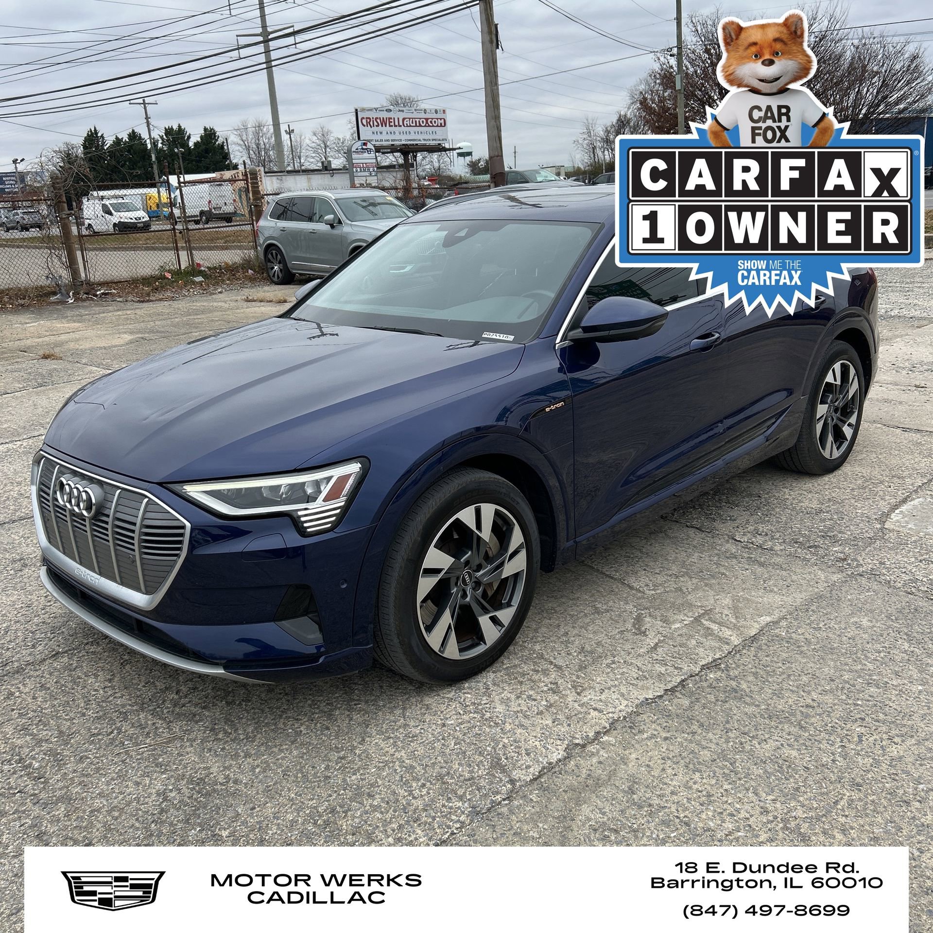 2022 Audi e-tron Premium Plus's photo