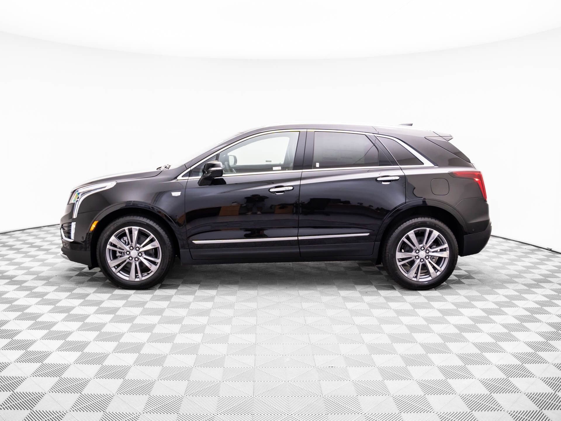 2025 Cadillac XT5 Premium Luxury photo 4