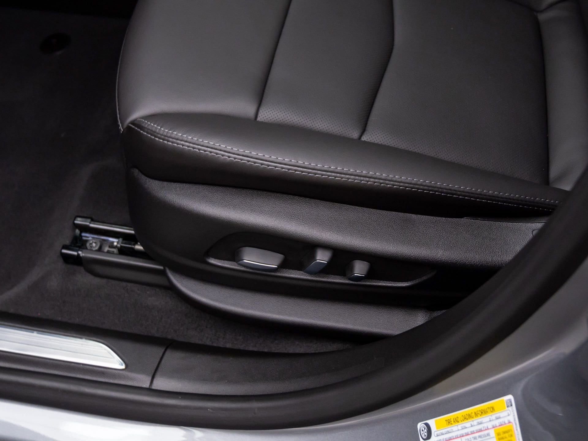 2026 Cadillac XT5 Premium Luxury - Photo 16