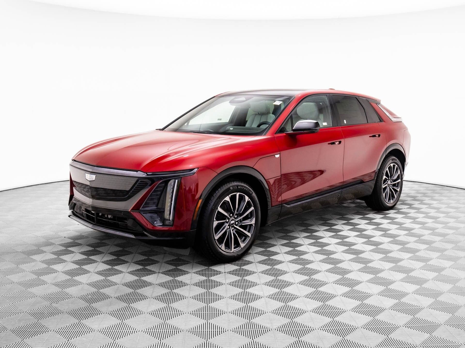 2026 Cadillac Lyriq Sport photo 3