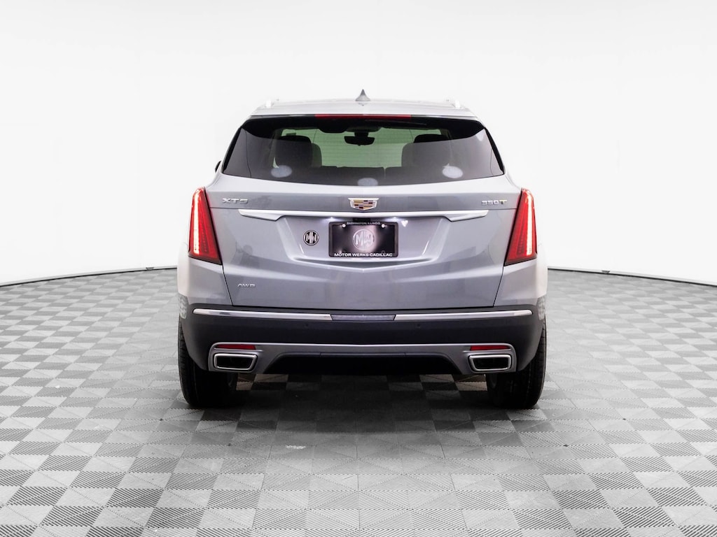 New 2026 CADILLAC XT5 Premium Luxury SUV