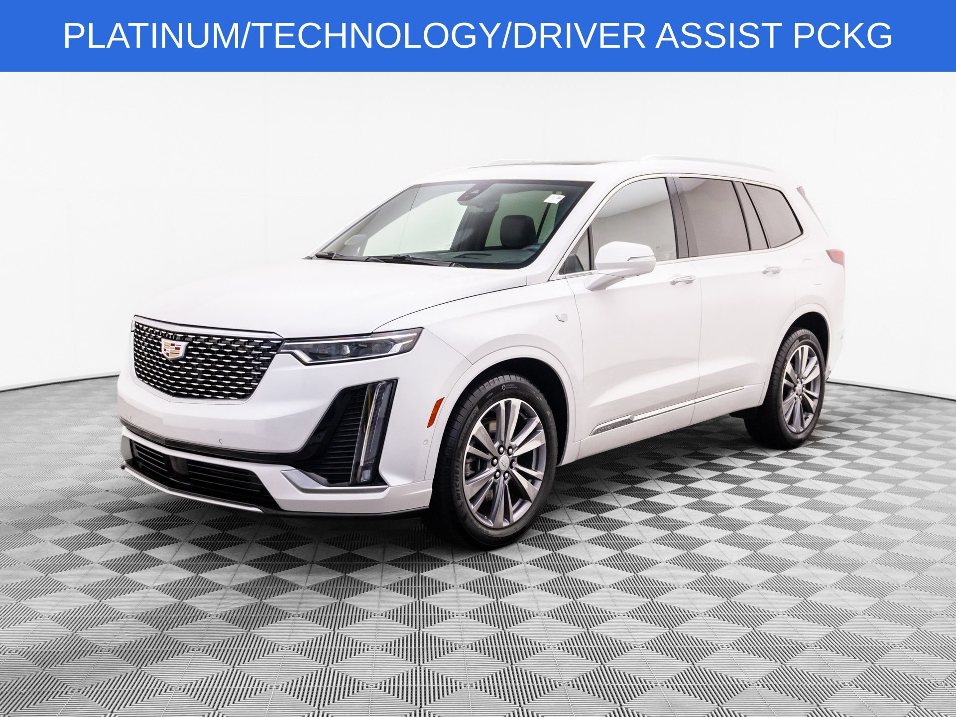 2025 Cadillac XT6