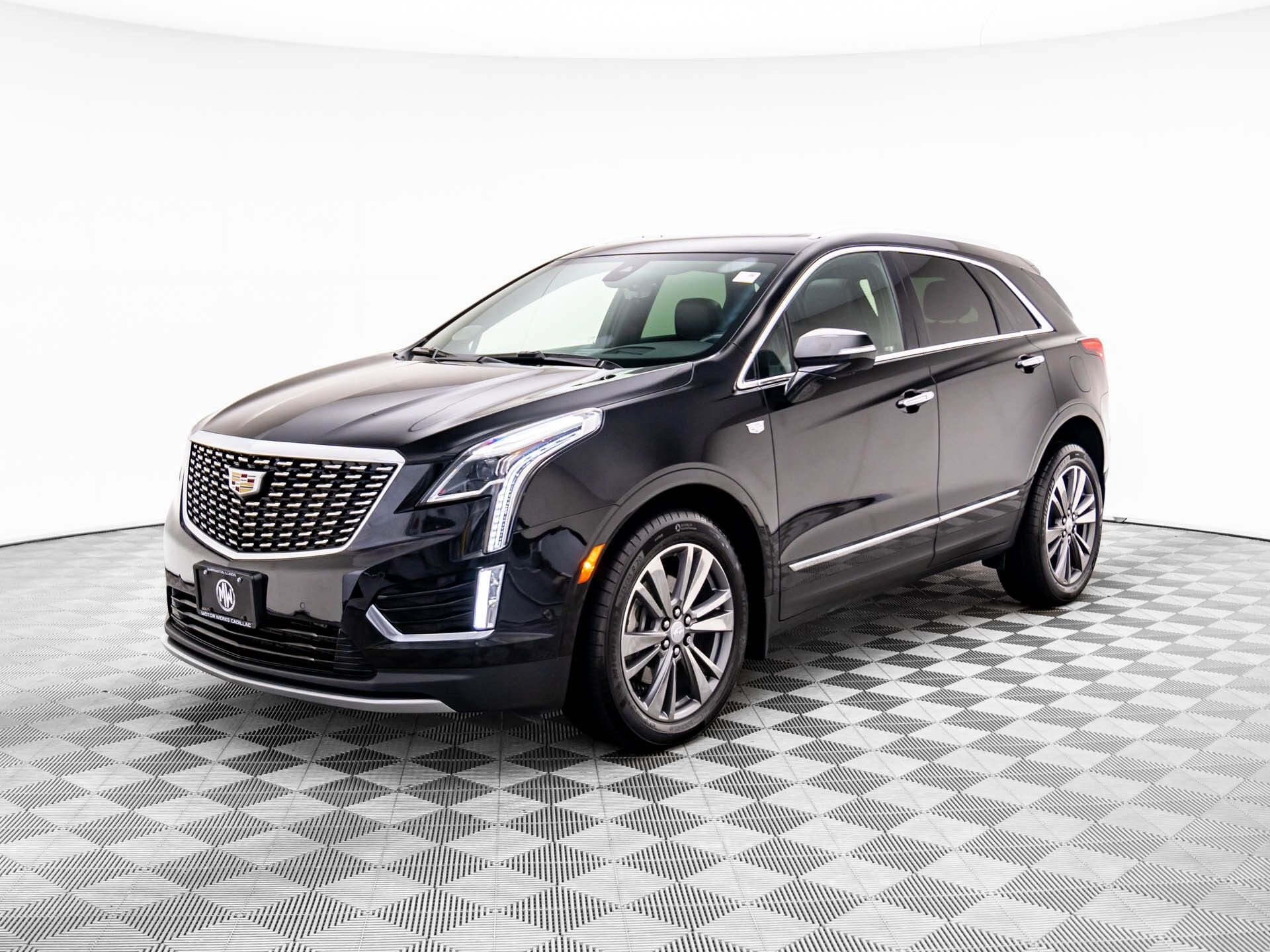 2020 Cadillac XT5 Premium Luxury photo 3