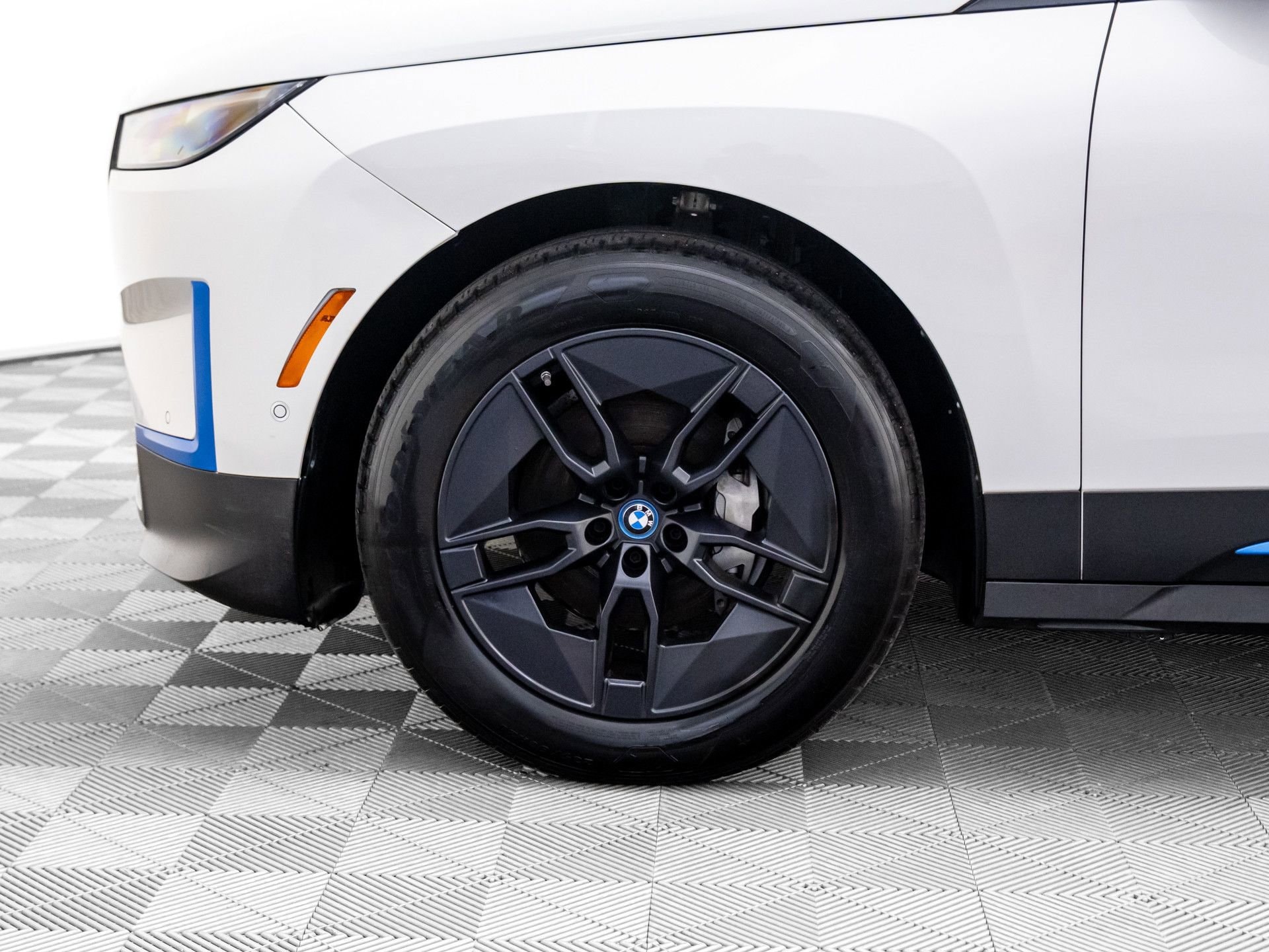 2024 BMW iX Base - Photo 36