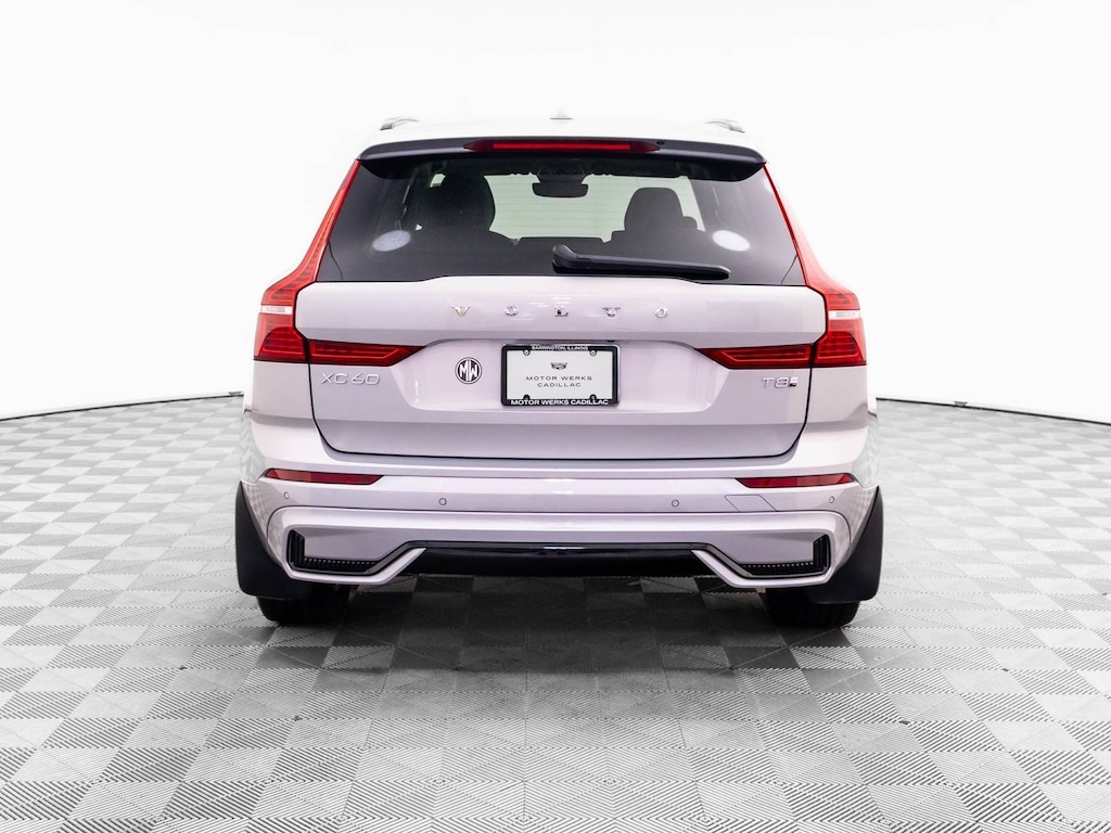 Used 2025 Volvo XC60 Plug-In Hybrid Plus