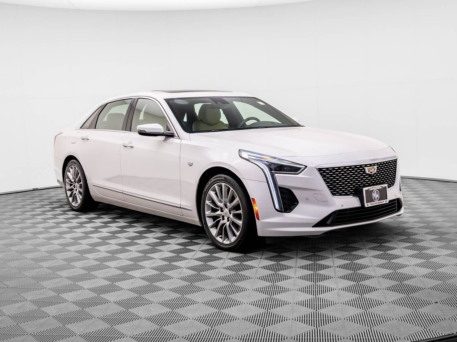 Used 2019 Cadillac CT6 Luxury with VIN 1G6KB5RS5KU135770 for sale in Barrington, IL