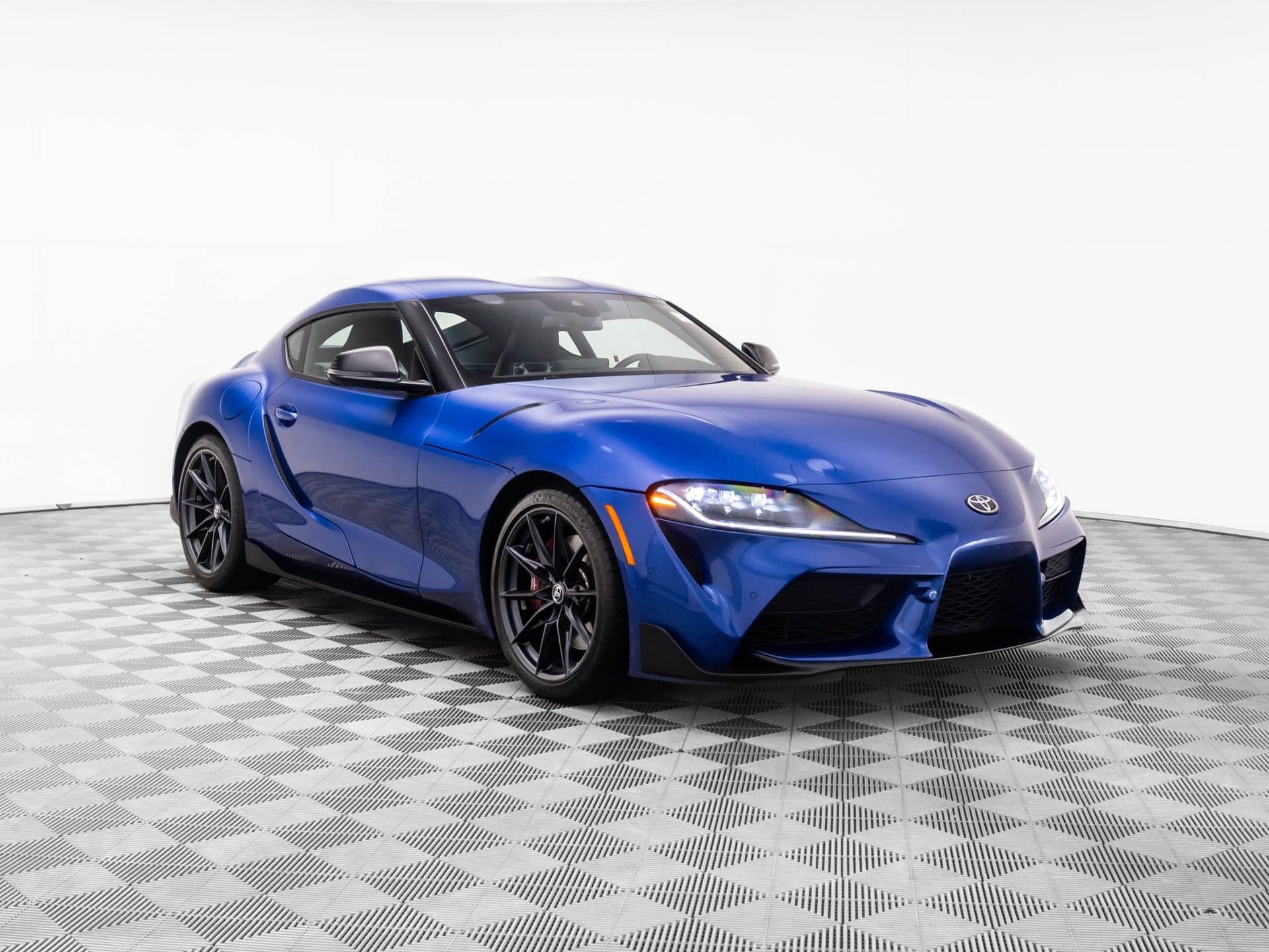 2025 Toyota Supra Premium's photo