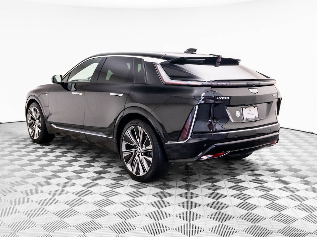 Used 2026 CADILLAC LYRIQ Signature Luxury SUV