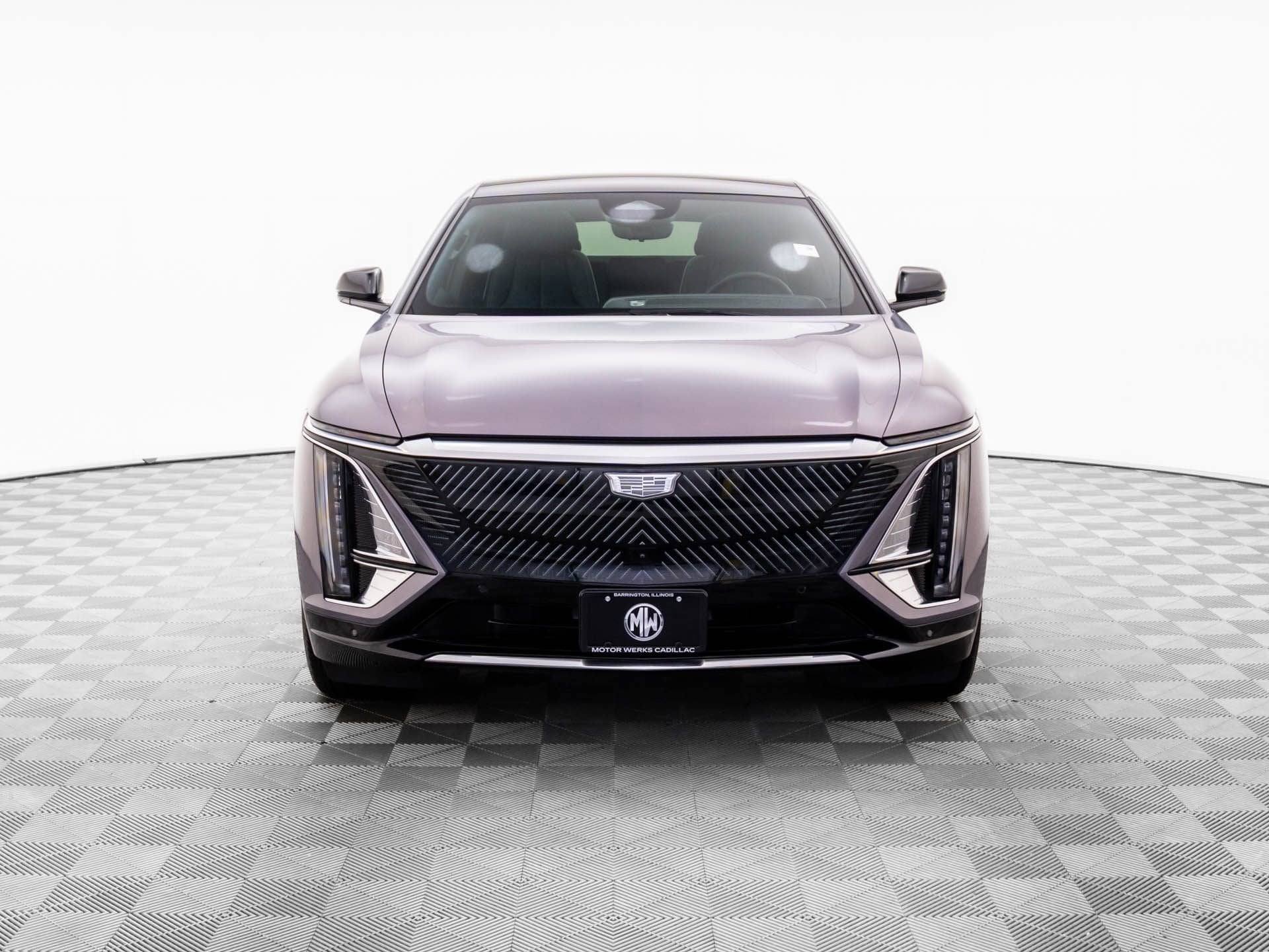2024 Cadillac Lyriq Luxury photo 2
