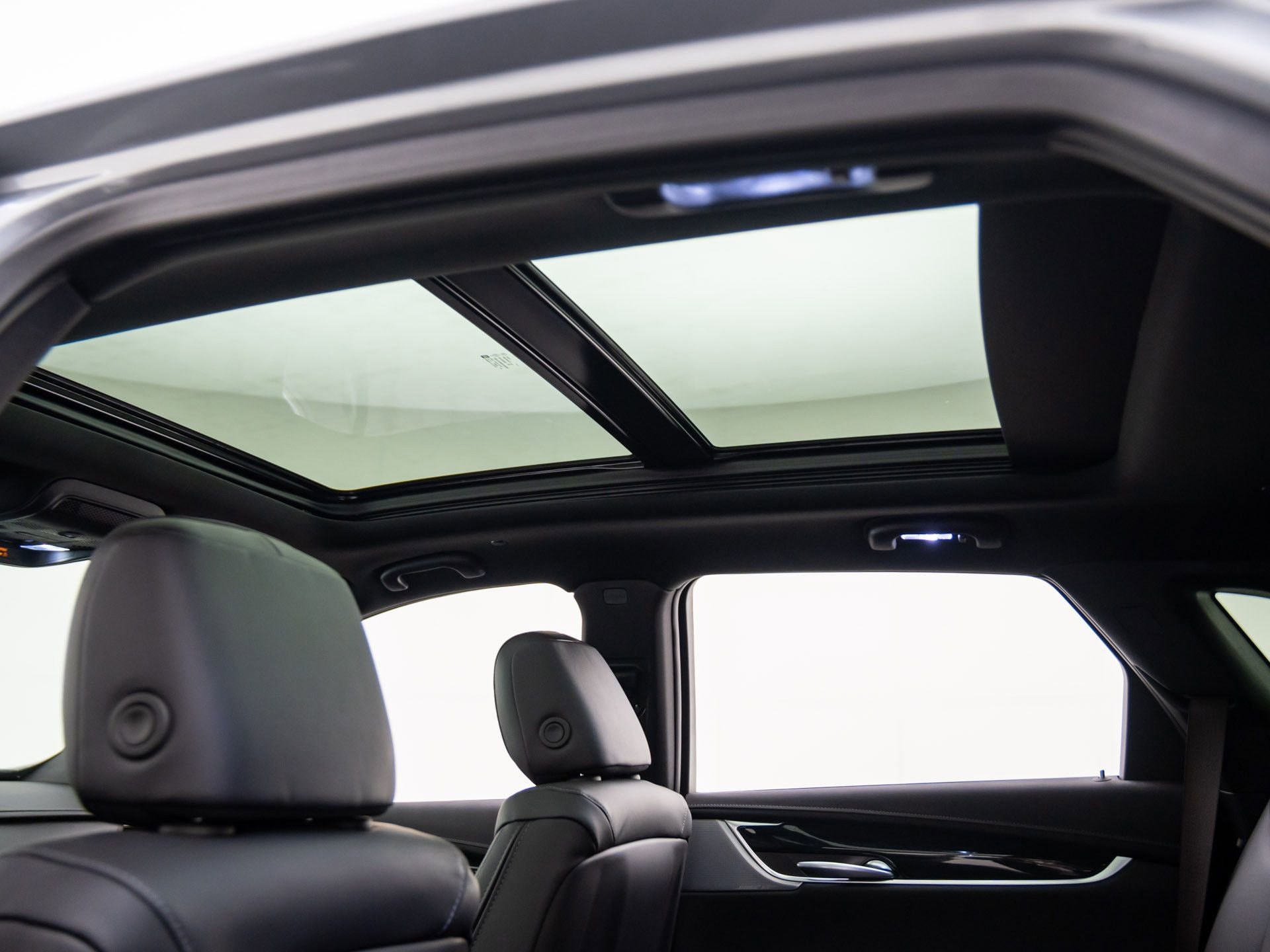 2026 Cadillac XT5 Premium Luxury - Photo 18
