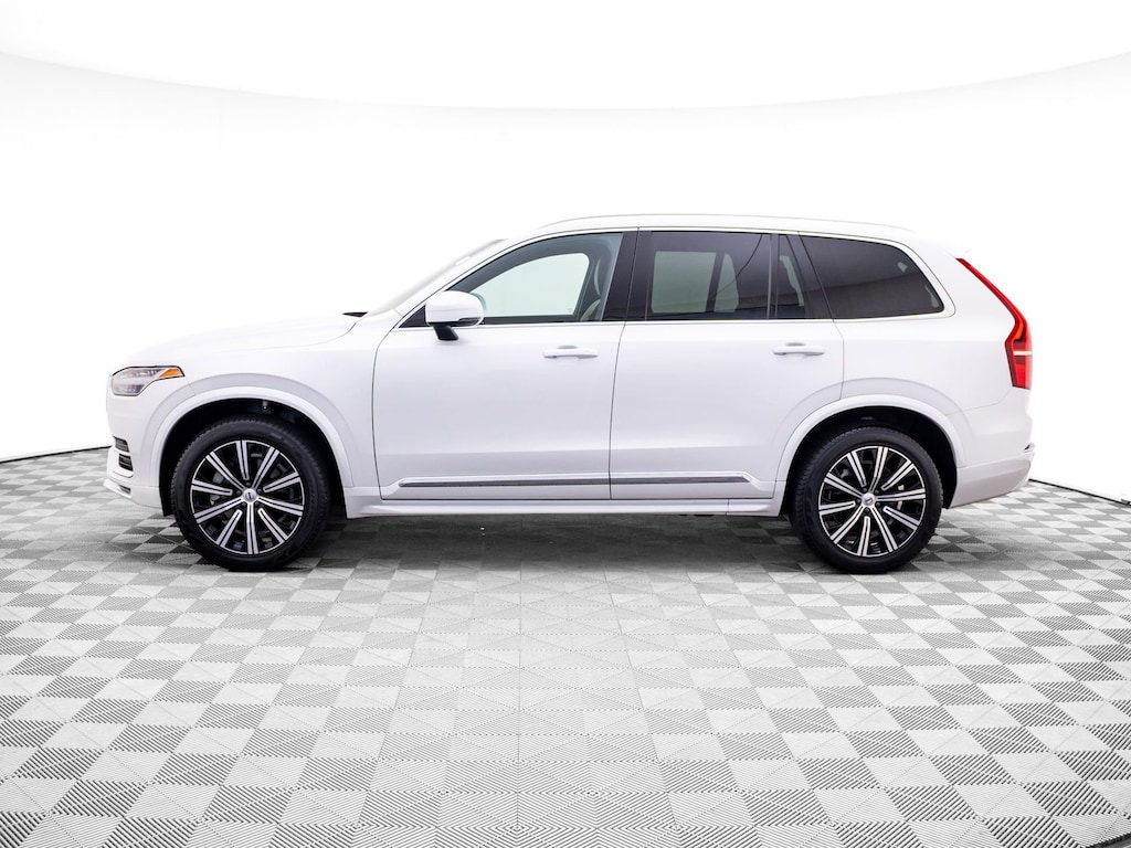 Used 2025 Volvo XC90 Core