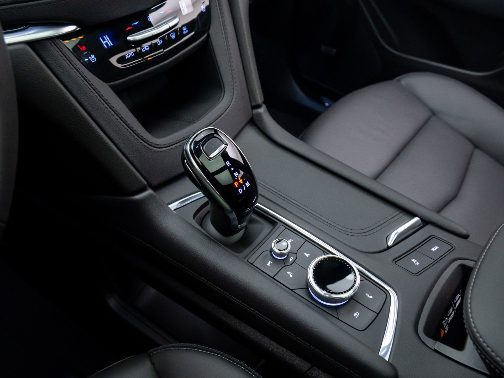 2026 Cadillac XT5 Premium Luxury - Photo 11