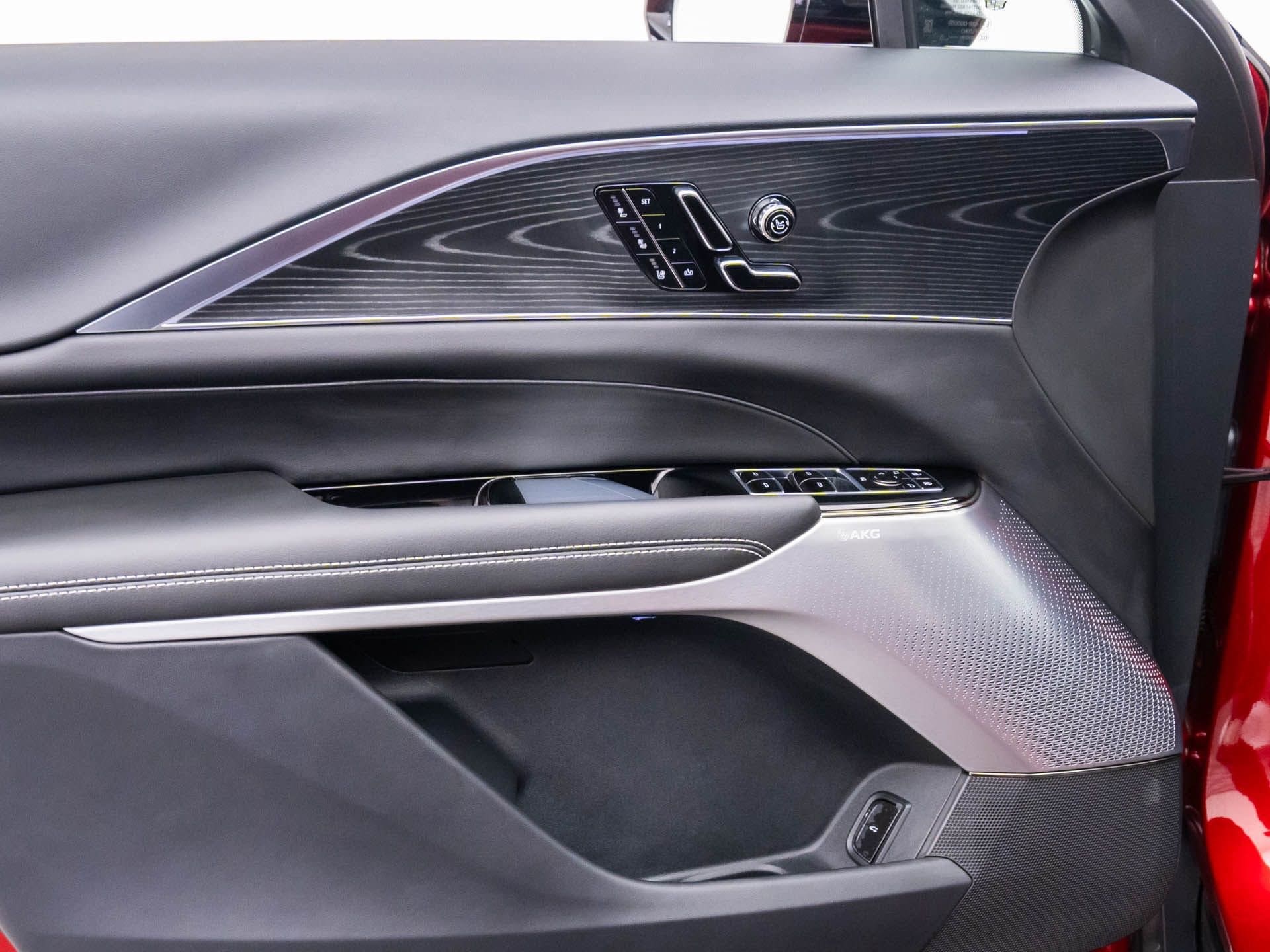 2026 Cadillac LYRIQ V - Photo 25