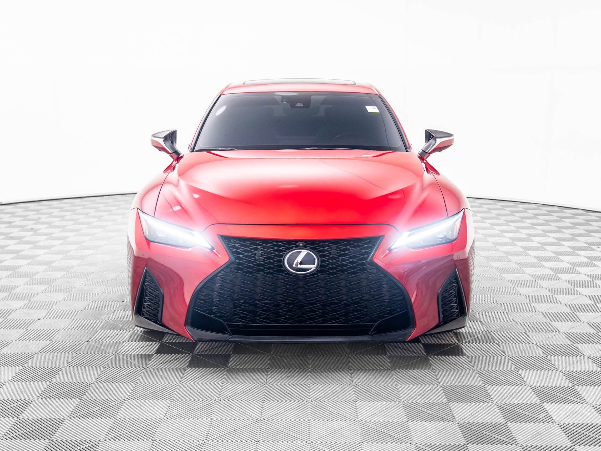 2023 Lexus IS 350 F SPORT photo 2