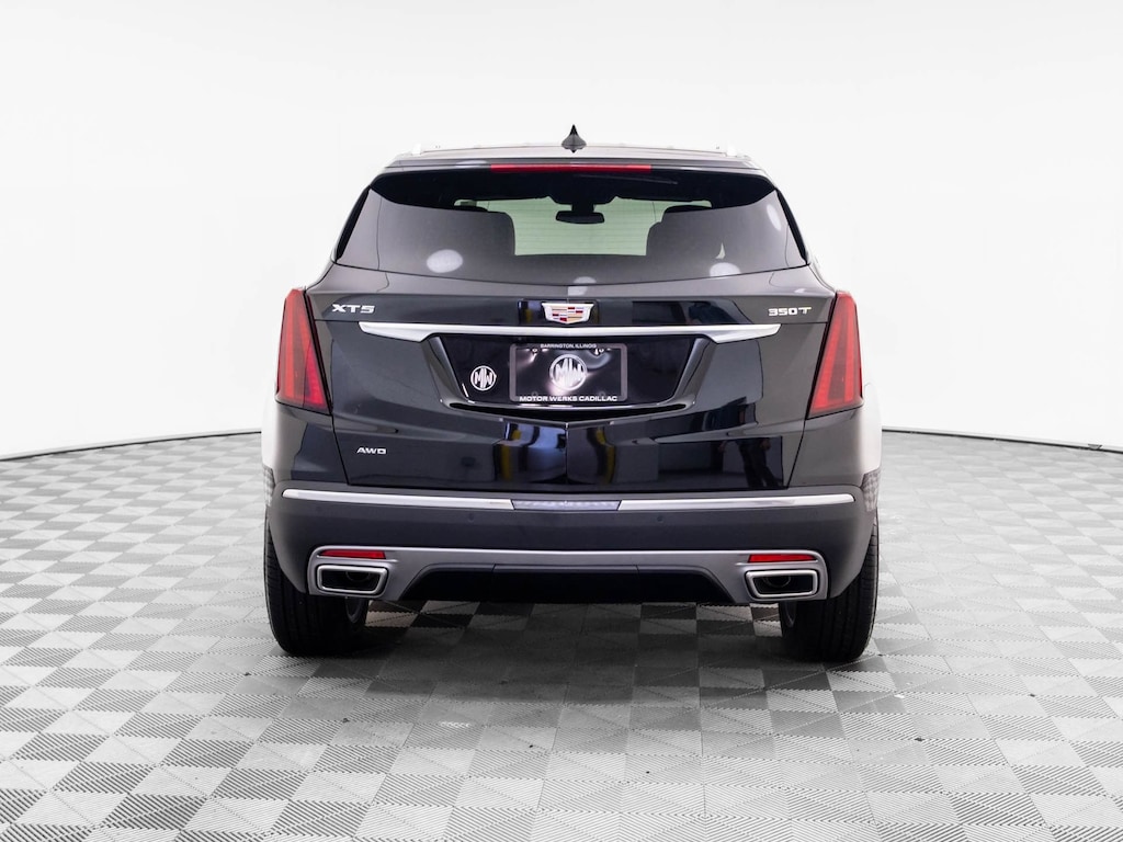 New 2026 CADILLAC XT5 Premium Luxury SUV