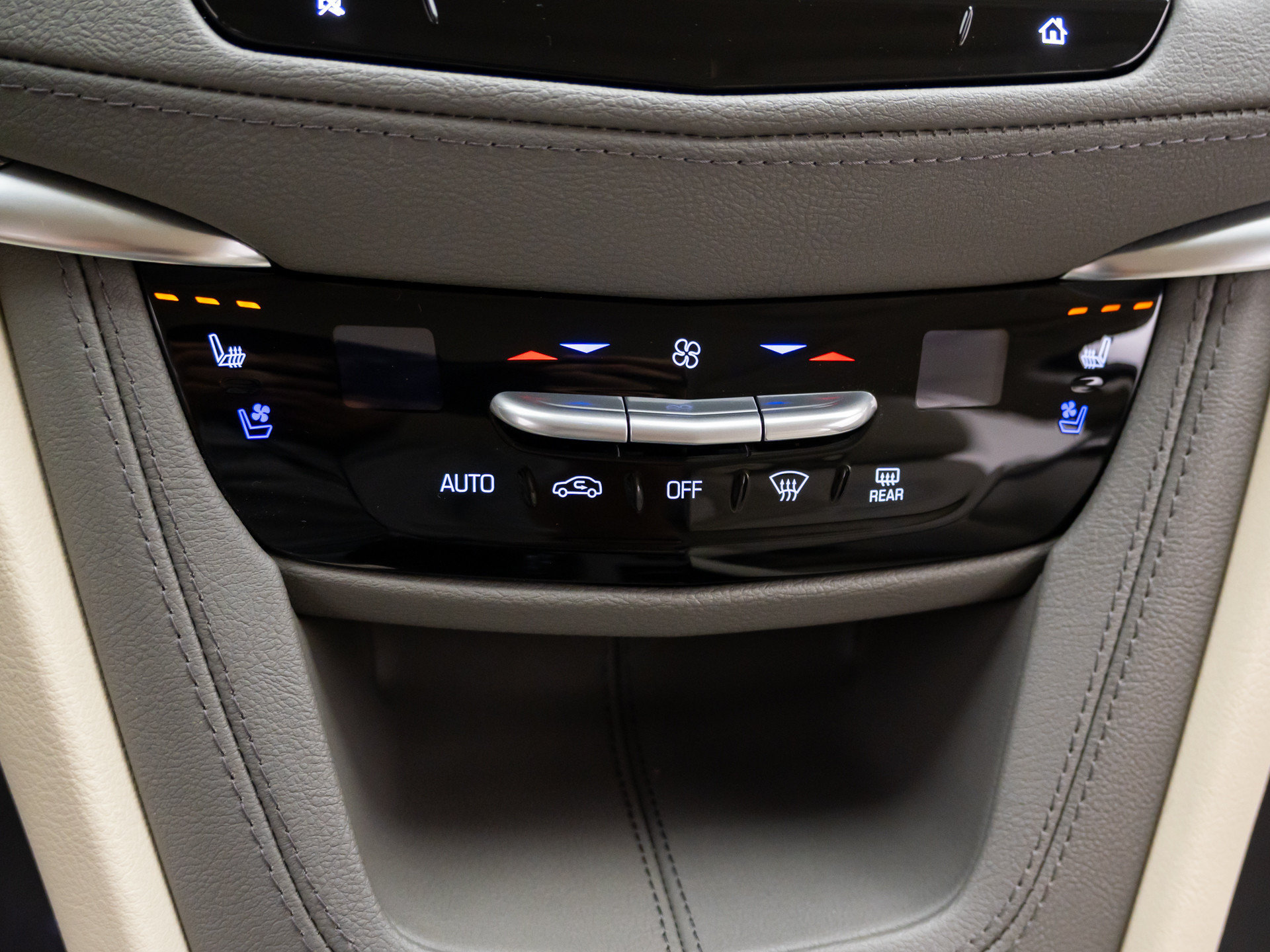 2026 Cadillac XT5 Premium Luxury - Photo 22