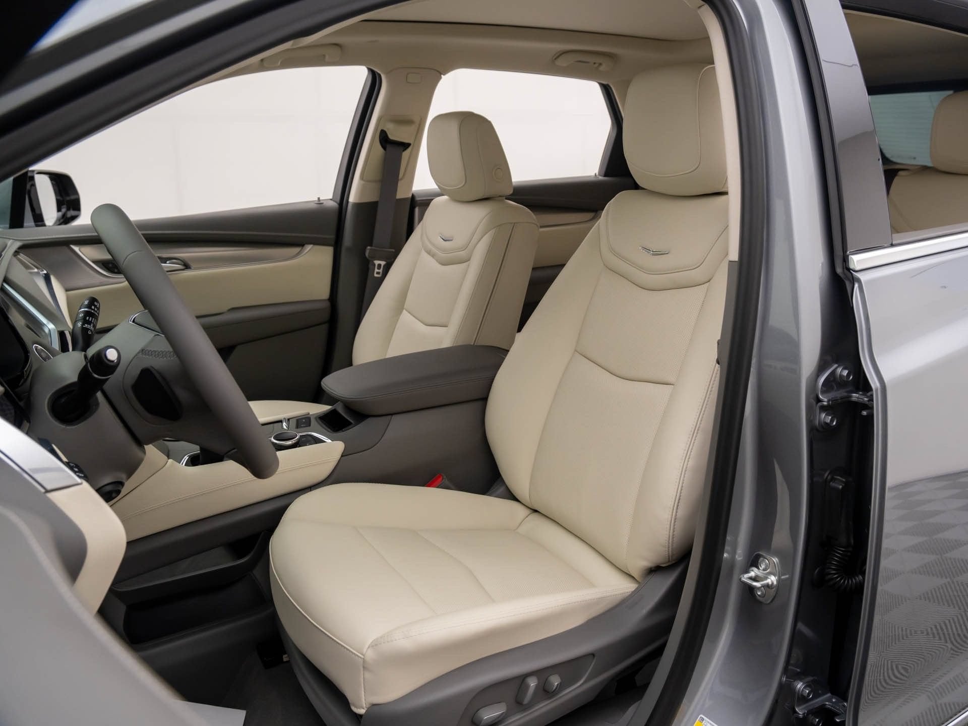 2026 Cadillac XT5 Premium Luxury - Photo 16