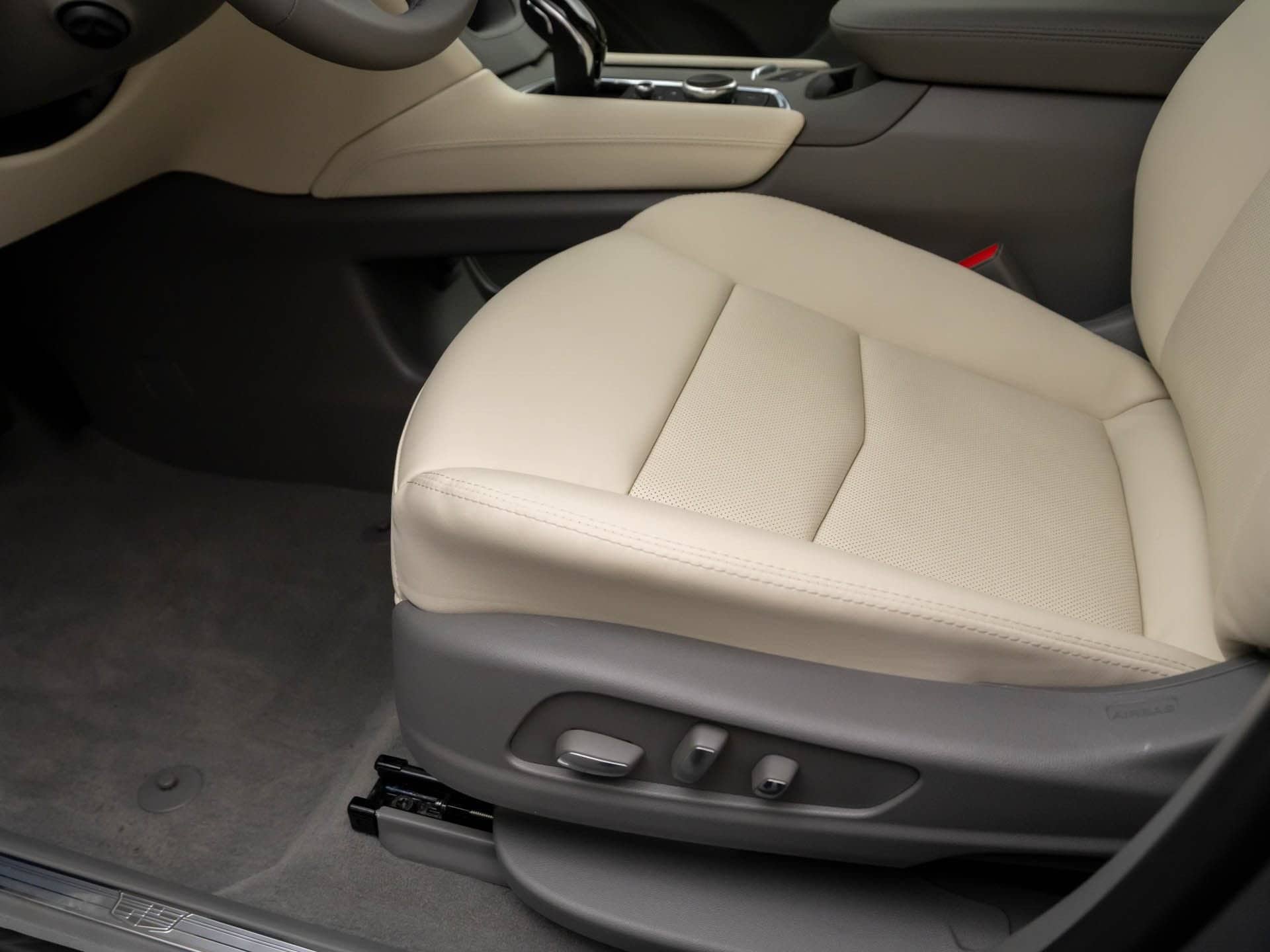 2026 Cadillac XT5 Premium Luxury - Photo 17