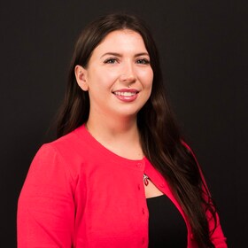 Staff member SANDRA PIOTROWSKI from ID_833592de1d20