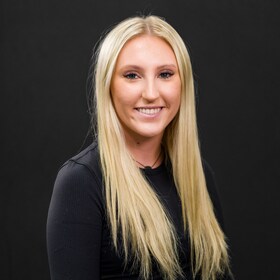 Staff member CARINA WELC from ID_833592de1d20