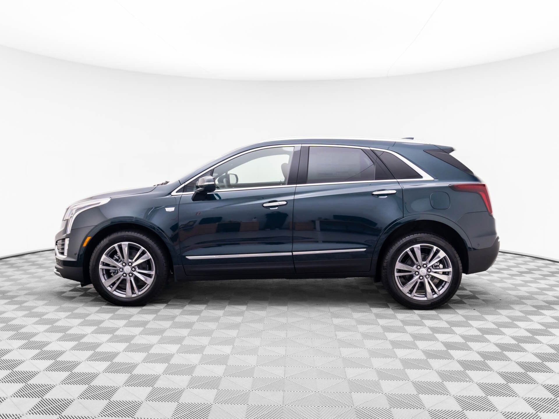 2025 Cadillac XT5 Premium Luxury photo 4