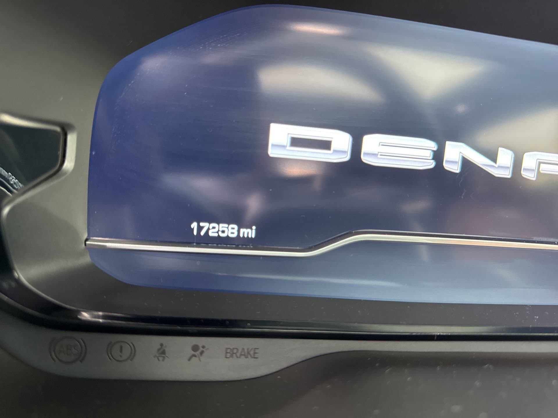 2024 GMC Yukon Denali Ultimate's photo