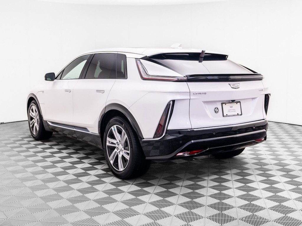 Used 2024 CADILLAC LYRIQ Tech SUV