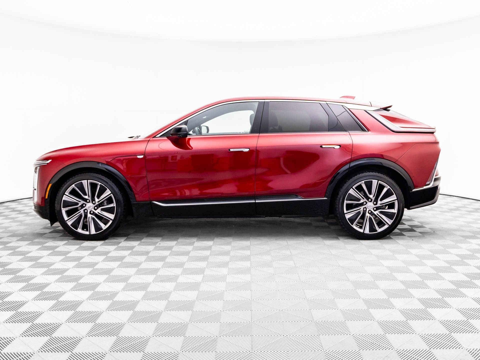 Certified 2025 Cadillac LYRIQ Luxury 3 with VIN 1GYKPTRL2SZ301557 for sale in Barrington, IL