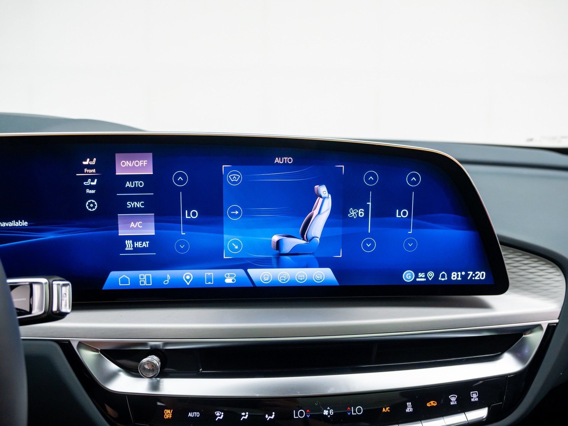 2026 Cadillac LYRIQ Signature Sport - Photo 24