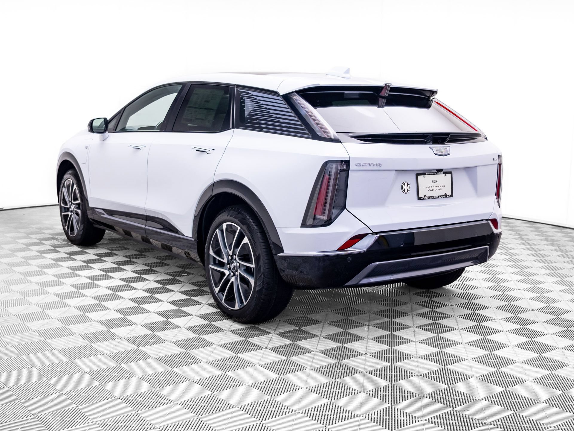 2027 Cadillac OPTIQ Sport - Photo 3