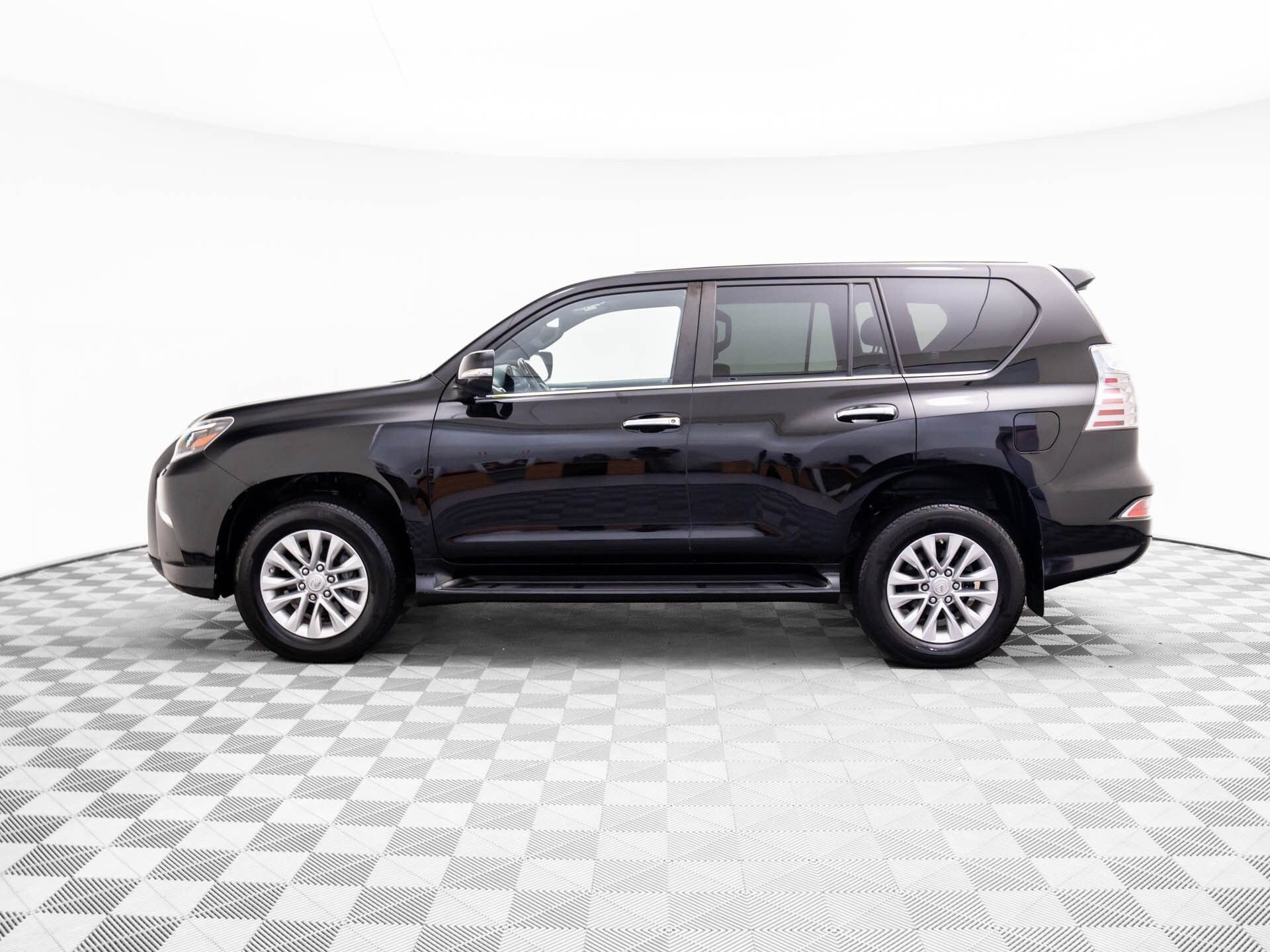 2023 Lexus GX 460 Premium photo 4